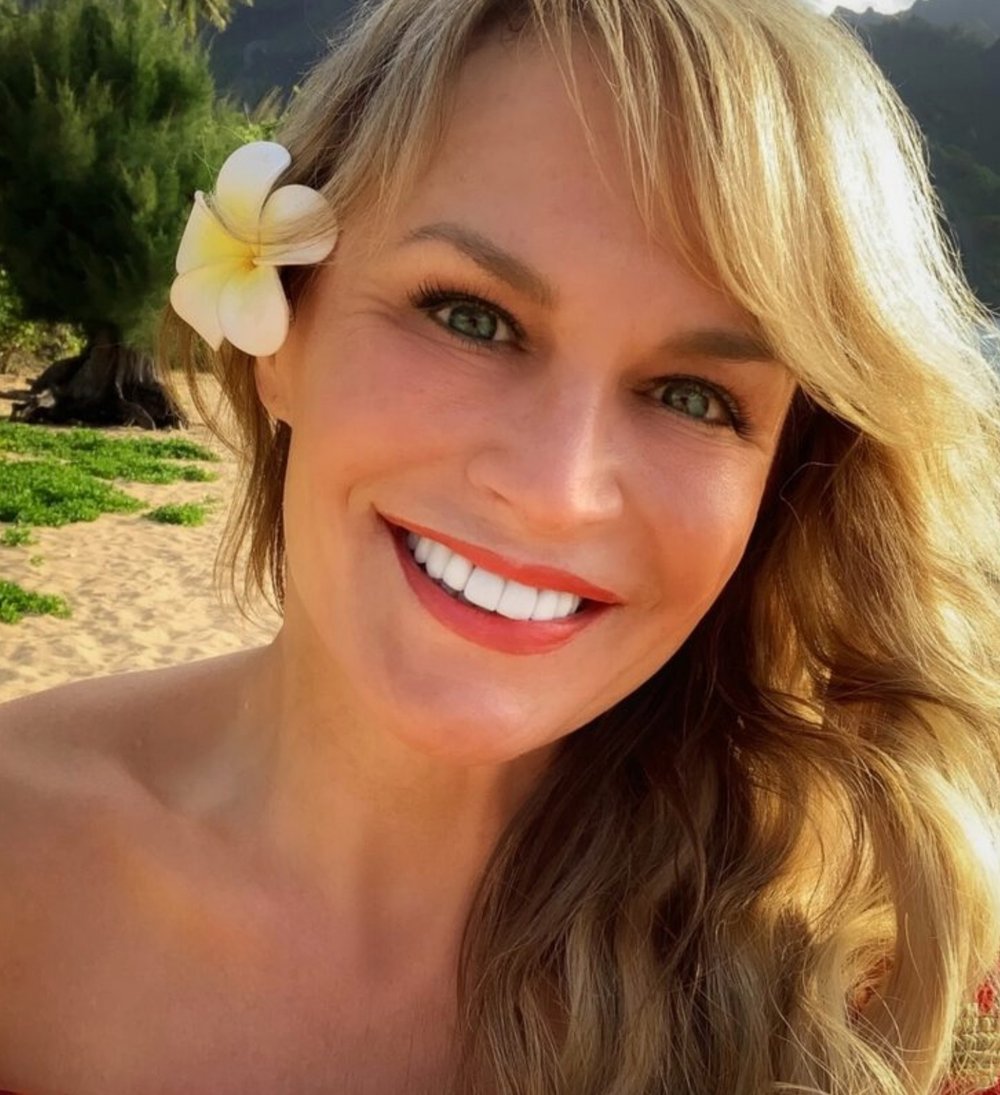 Aspen CougarPetiteHotMature